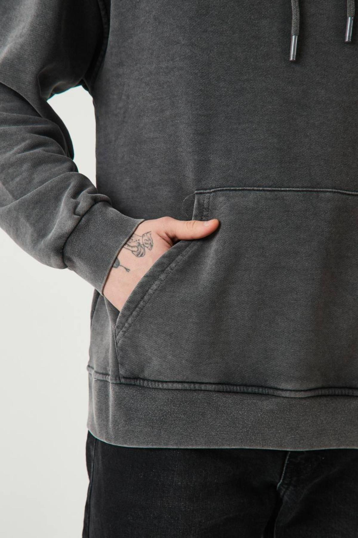 Wholesale Men Anthracite Hoodie with Kangaroo Pocket 739191