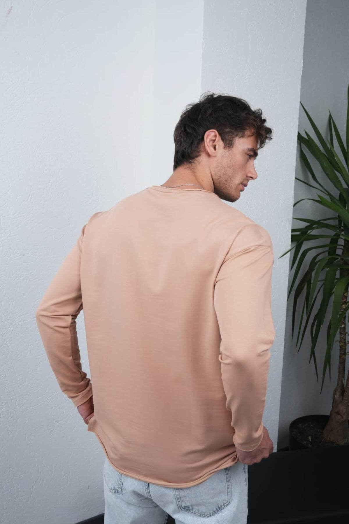 Wholesale Men Beige Crew-Neck Sweatshirt 738144