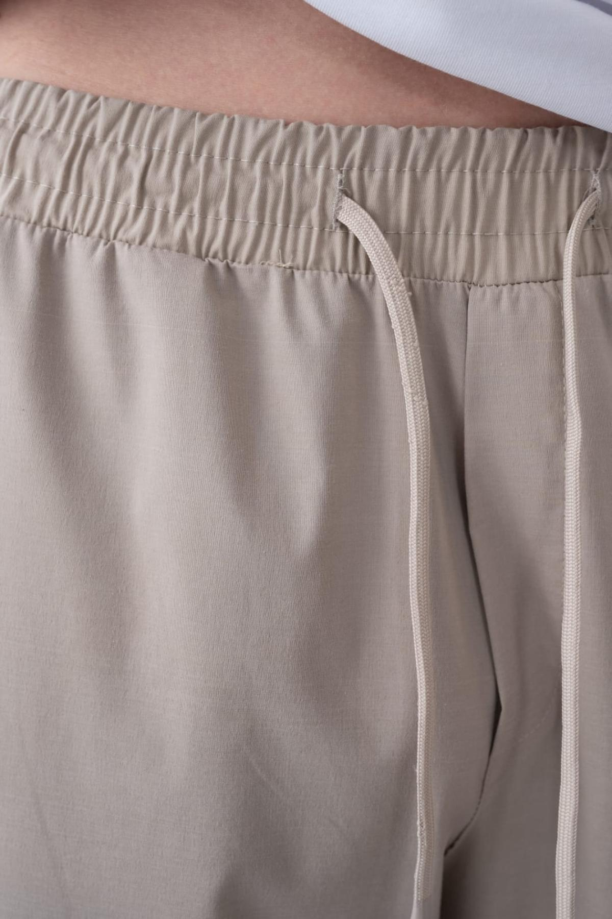 Wholesale Men Beige Pants 739048
