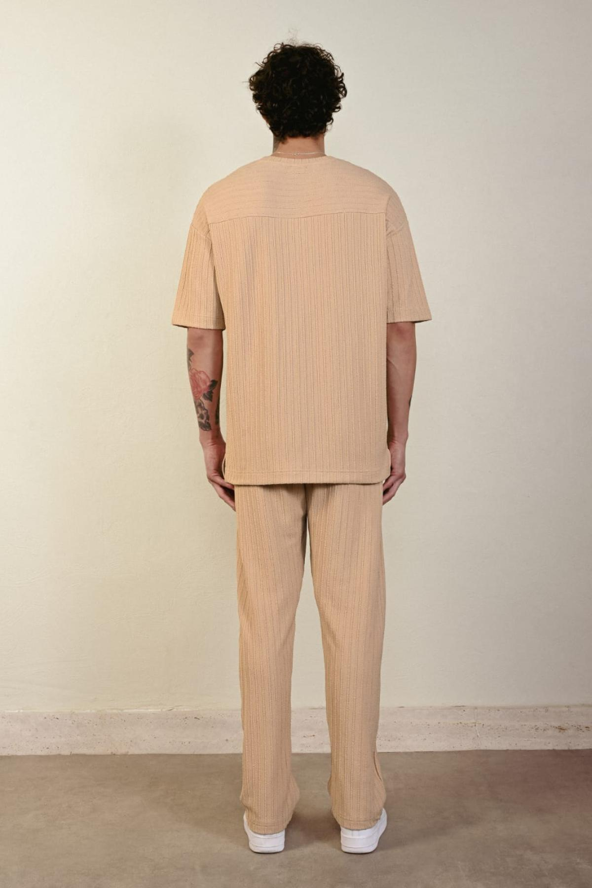 Wholesale Men Beige Pants 738354