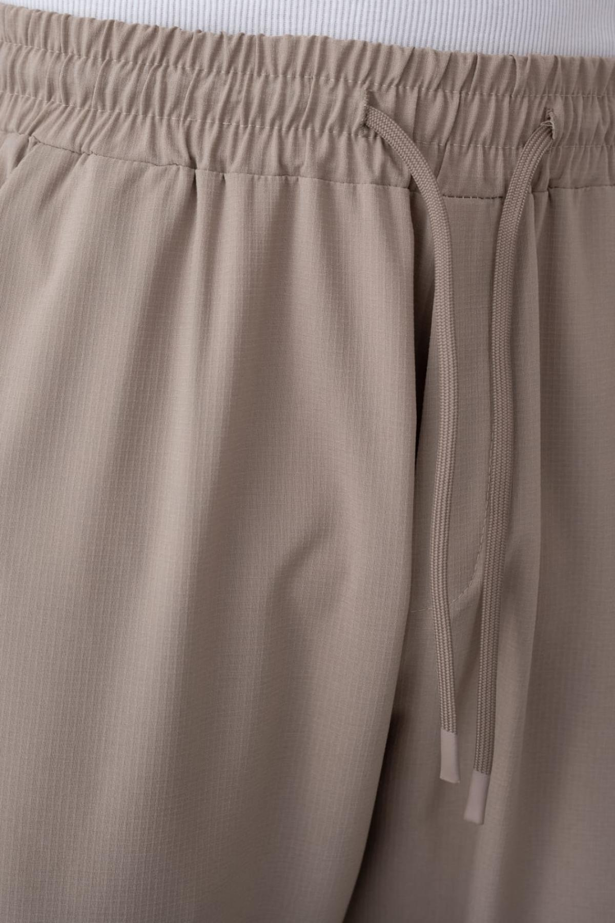 Wholesale Men Beige Pants 739026