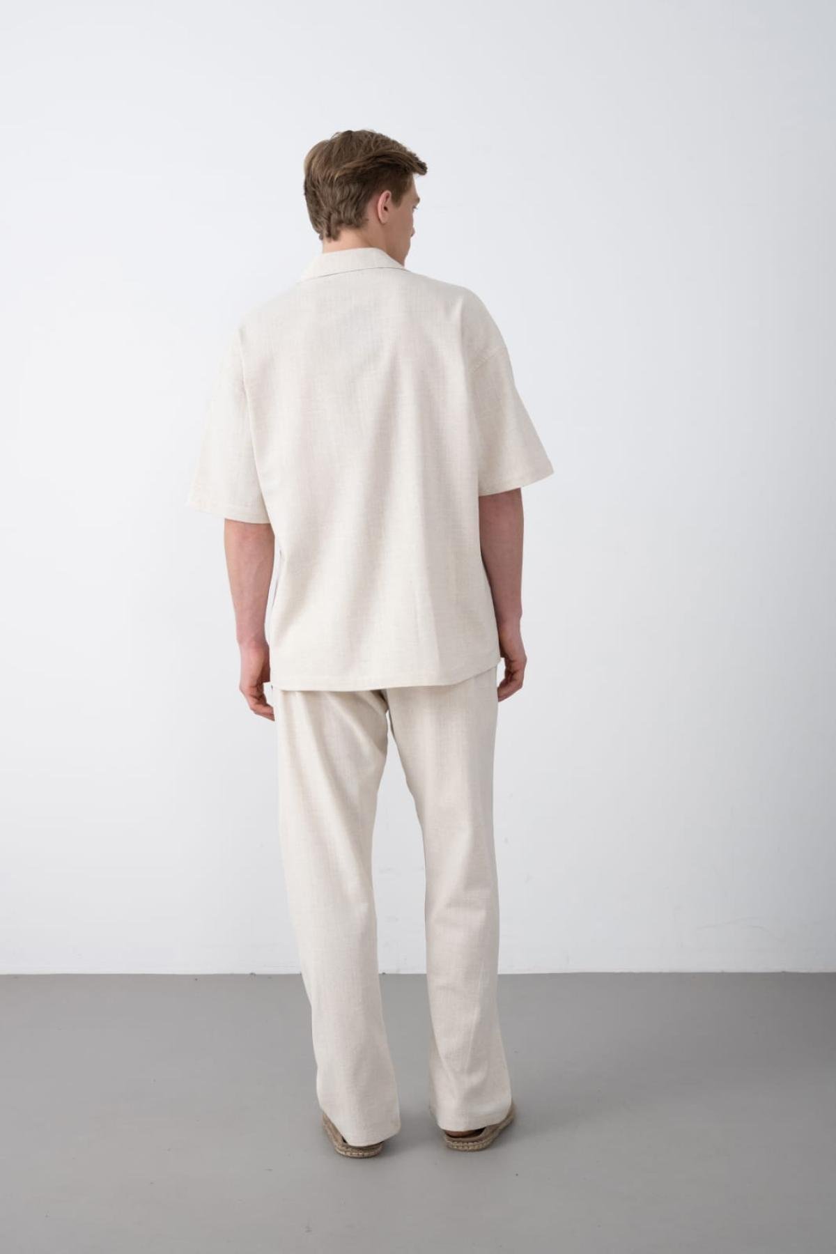 Wholesale Men Beige Pants 738295