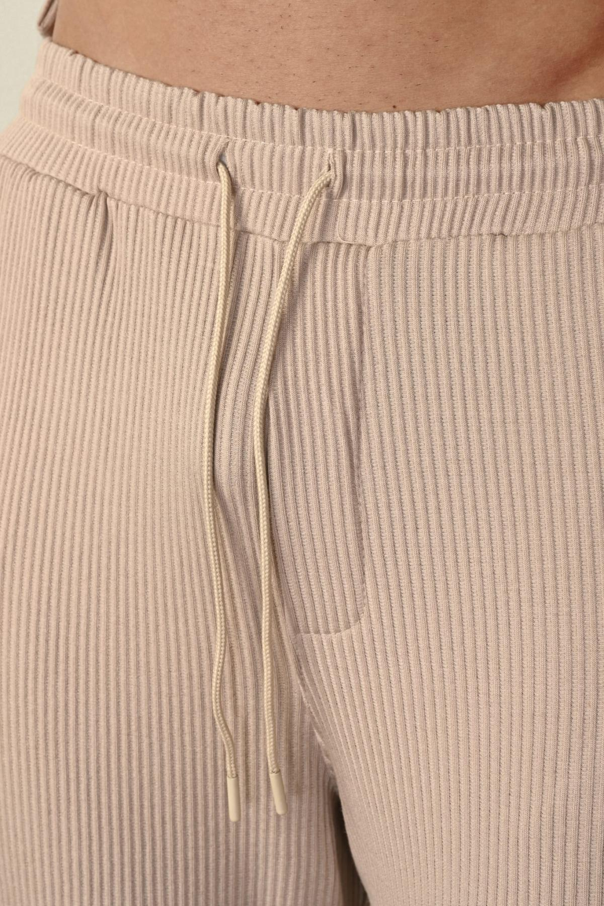Wholesale Men Beige Pants 738724