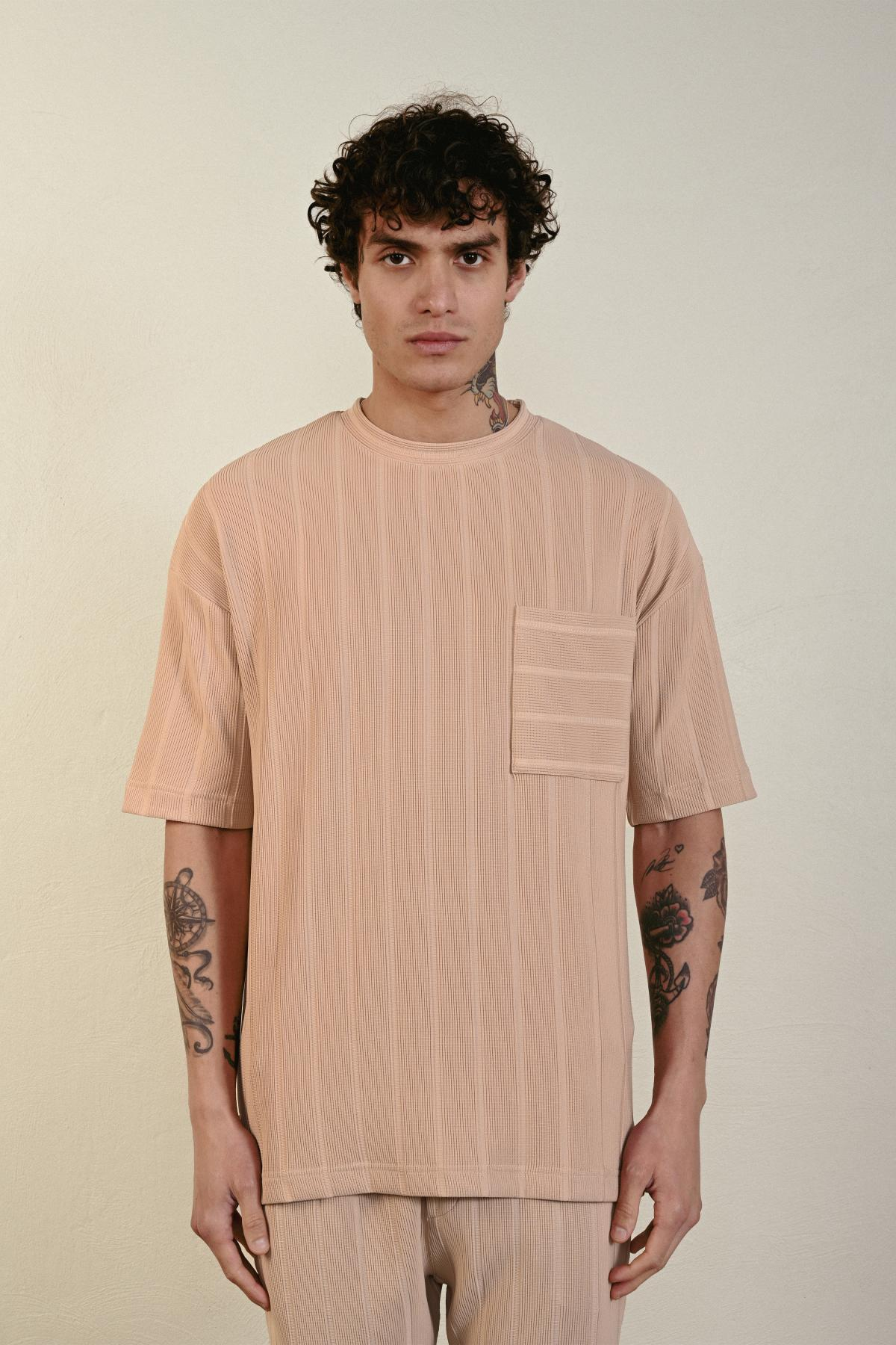 Wholesale Men Beige T-shirt 721669