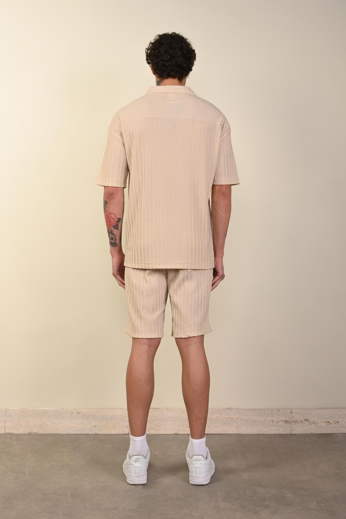 Wholesale Men Beige T-shirt 721365