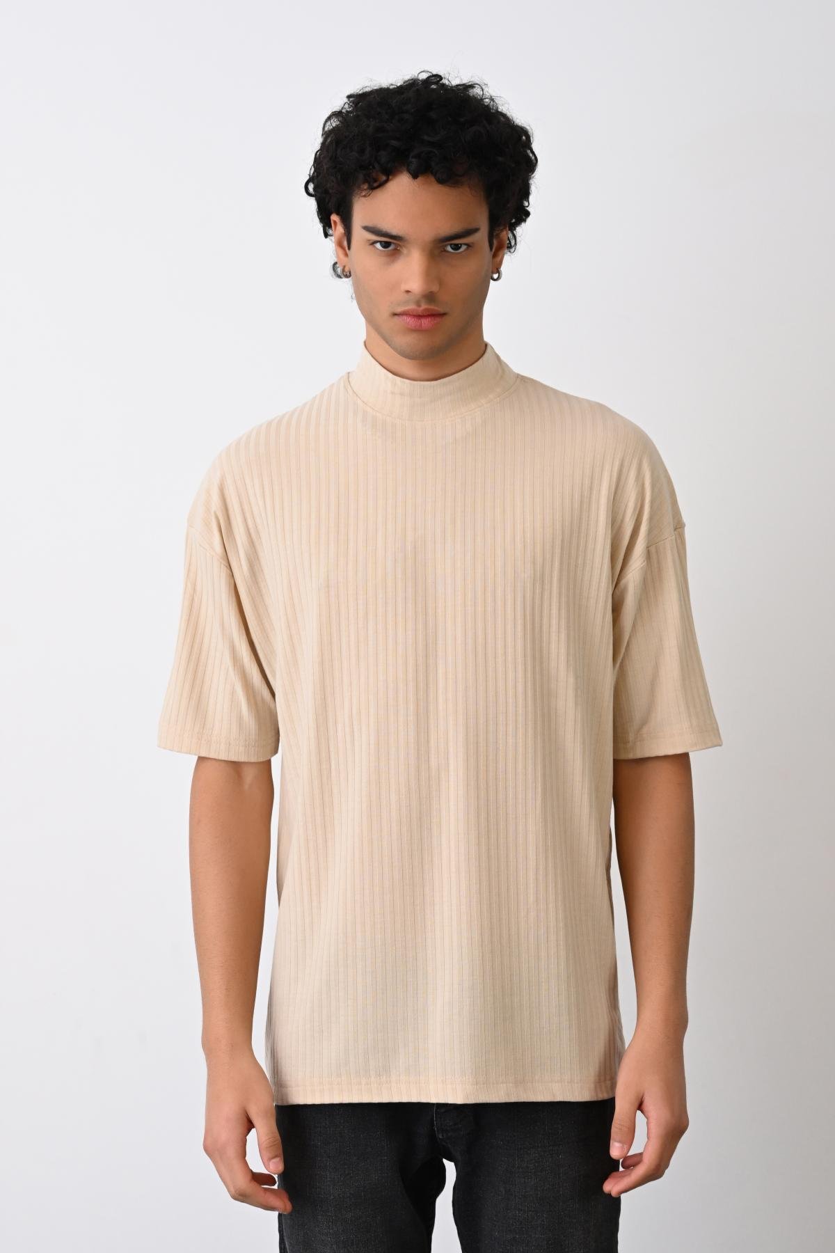 Wholesale Men Beige T-shirt 721208