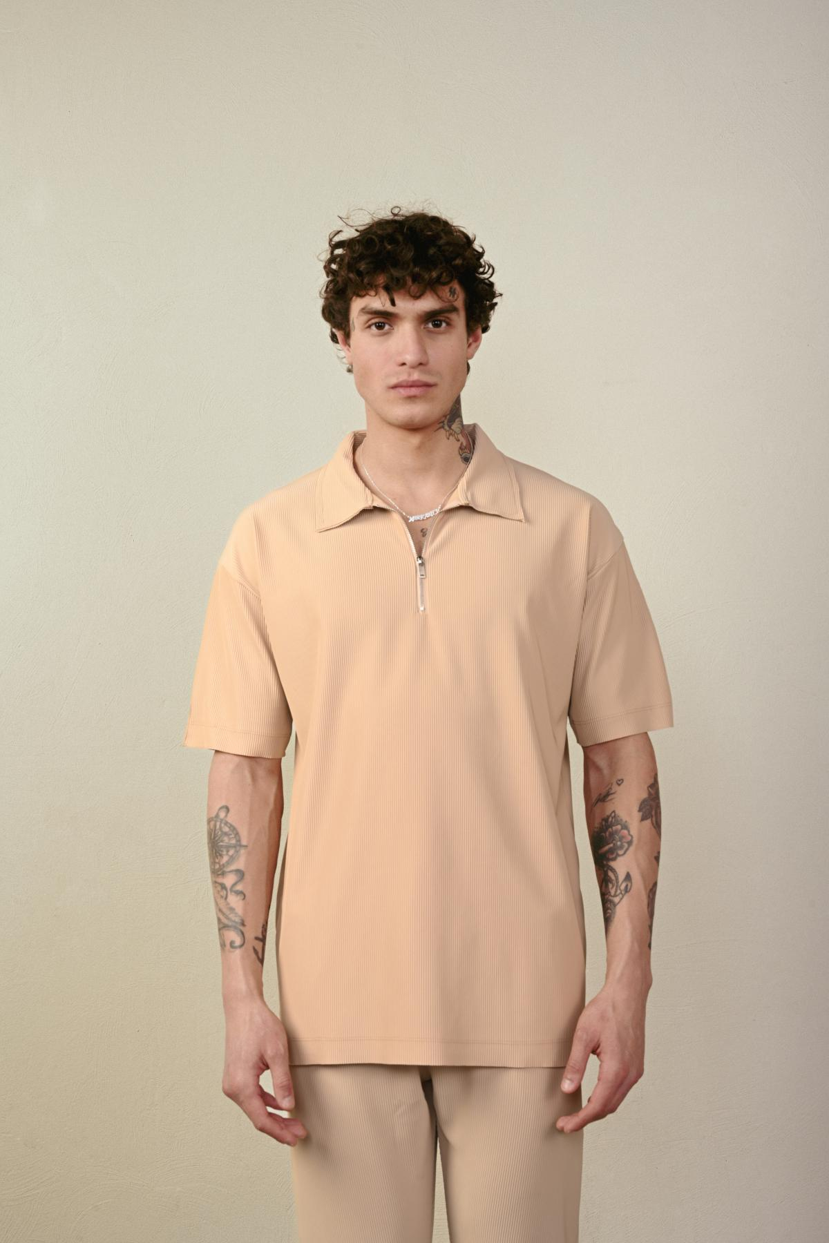 Wholesale Men Beige T-shirt 721594