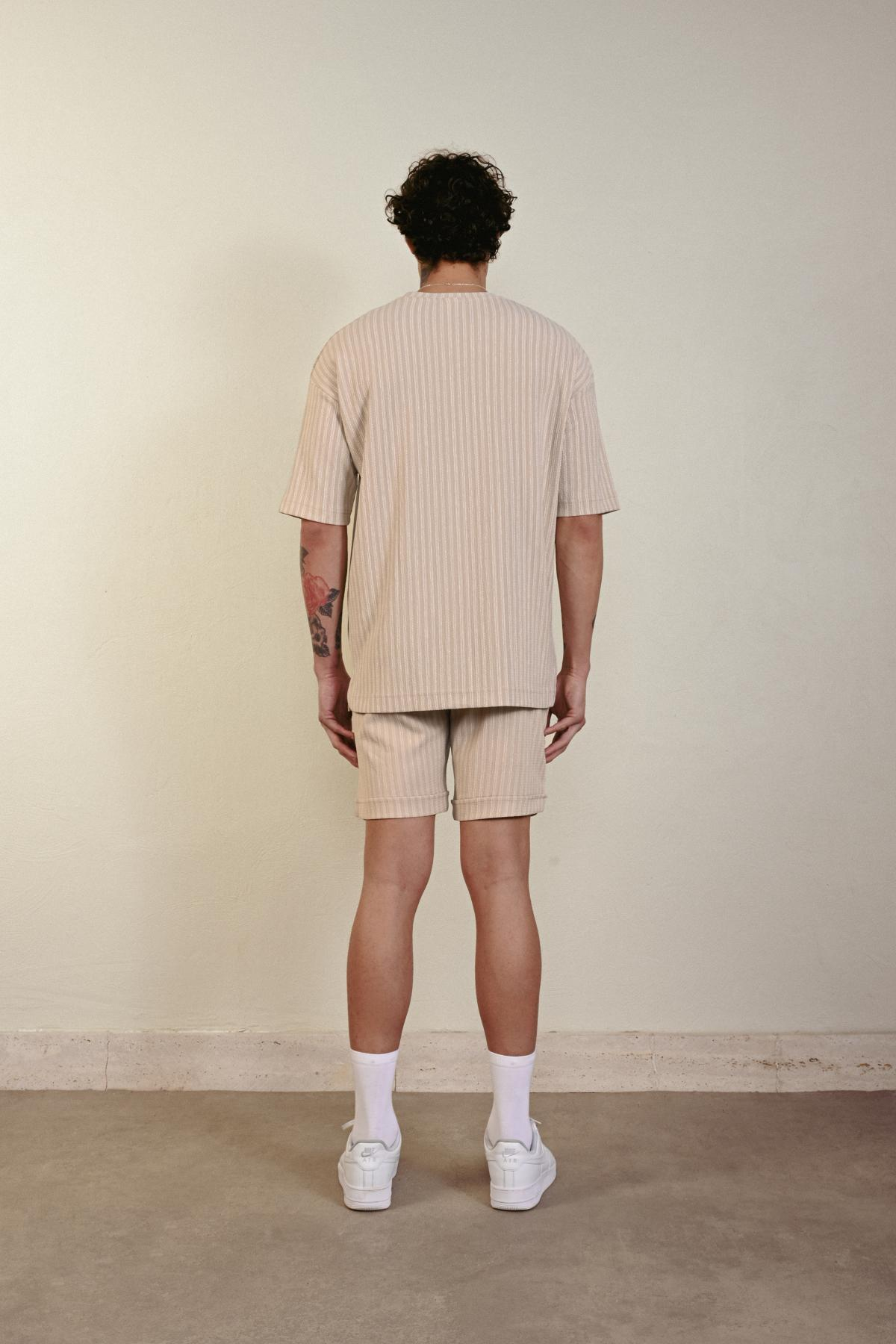 Wholesale Men Beige T-shirt 721384