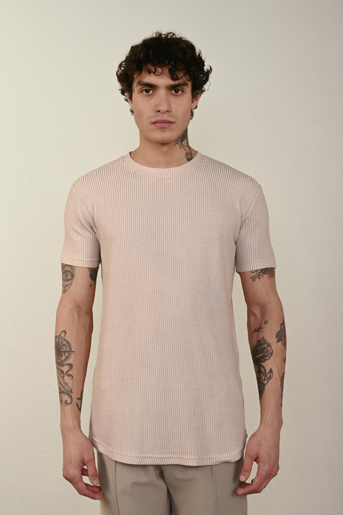 Wholesale Men Beige T-shirt 721216