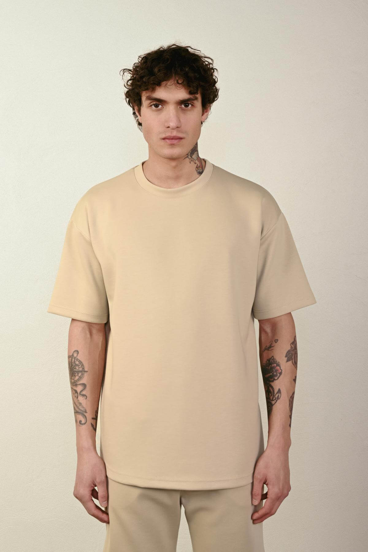 Wholesale Men Beige T-shirt 721673
