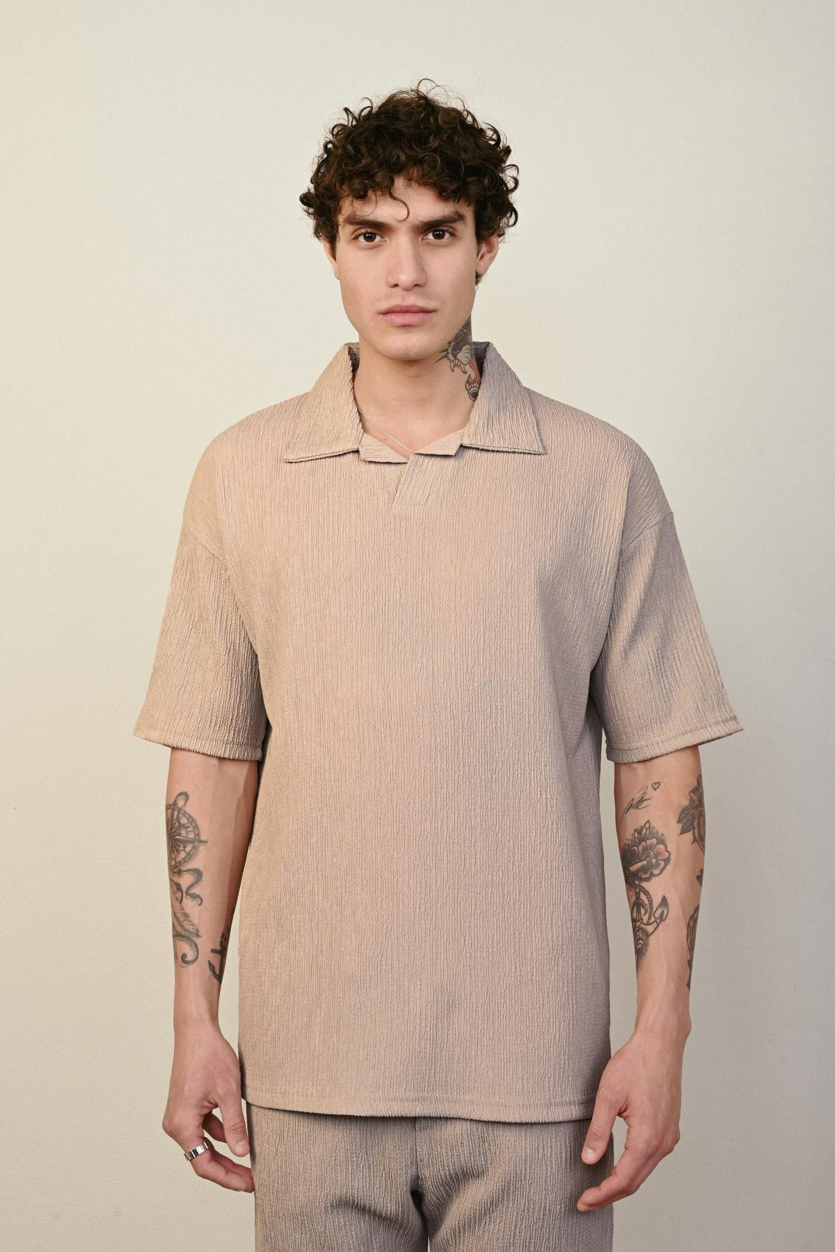 Wholesale Men Beige T-shirt 721520