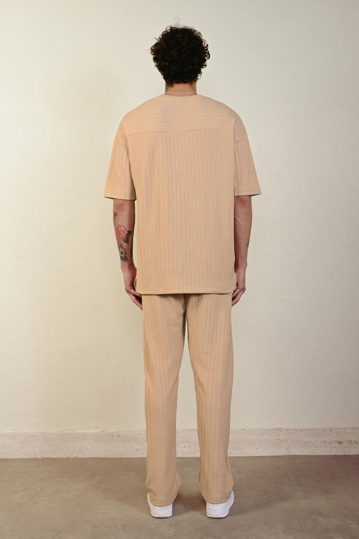 Wholesale Men Beige T-shirt 721456