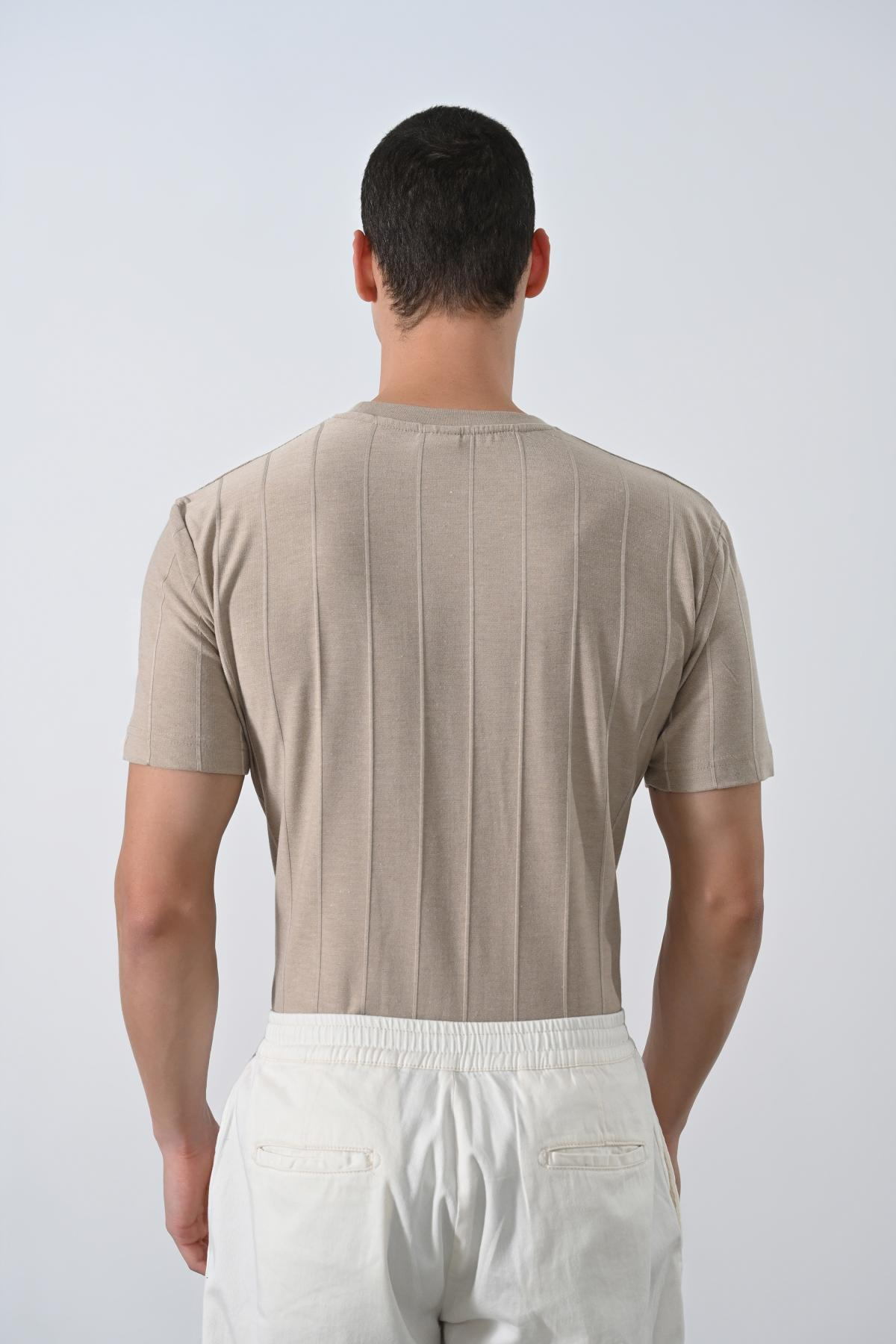 Wholesale Men Beige T-shirt 721390