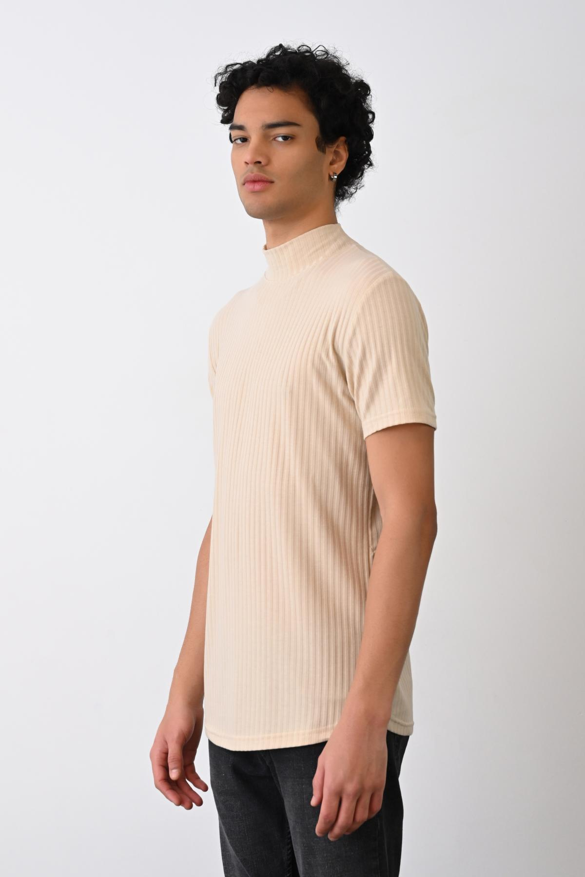 Wholesale Men Beige T-shirt 721211