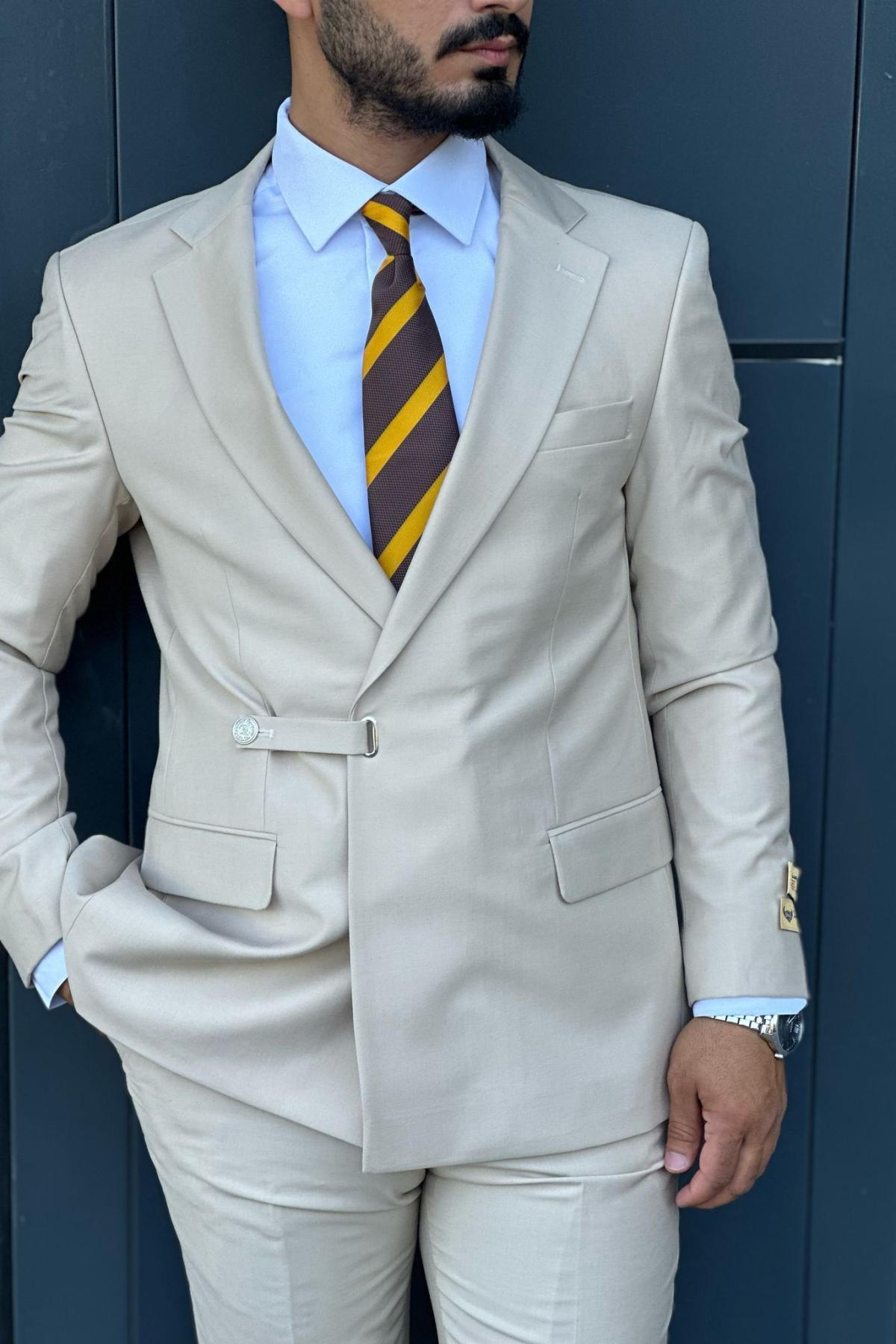 Wholesale Men Beige Two-Piece Suit 738959