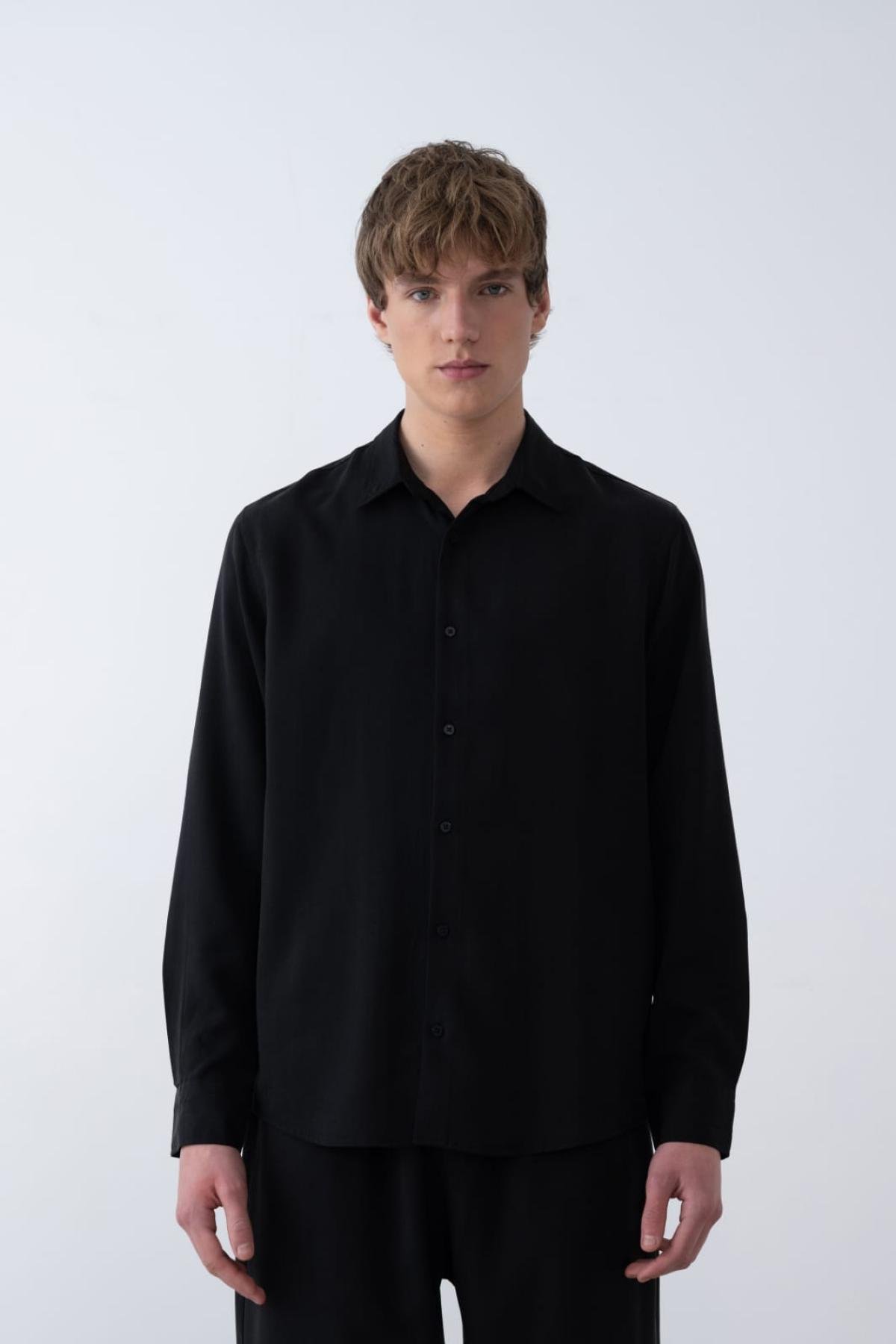 Wholesale Men Black Long-Sleeve Shirt 739124