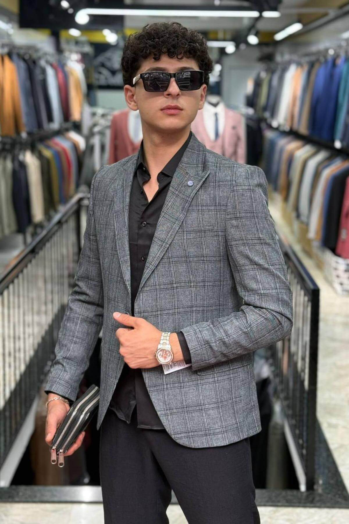 Wholesale Men Black Plaid Blazer 738064