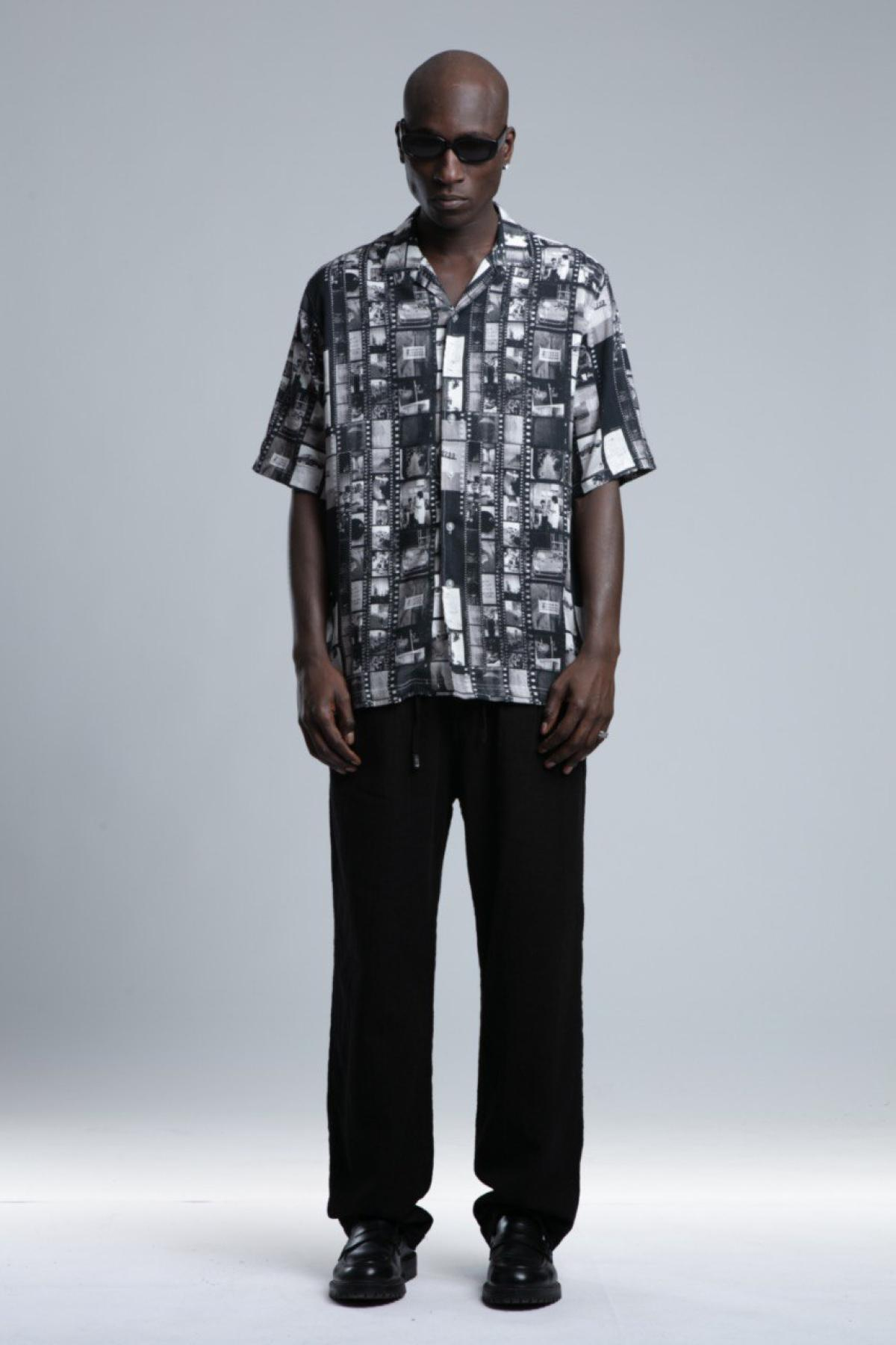 Wholesale Men Black Printed Short Sleeve Shirt 729983