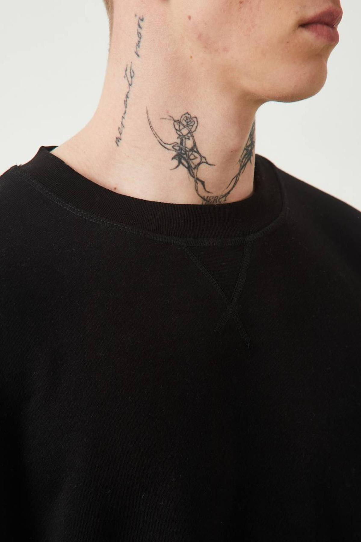 Wholesale Men Black Sweatshirt 739186