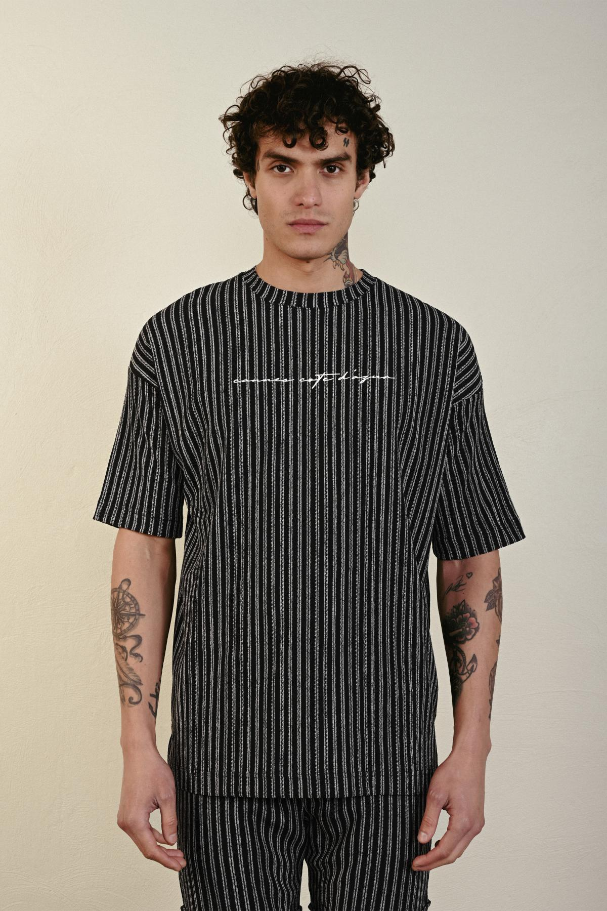 Wholesale Men Black T-shirt 721382