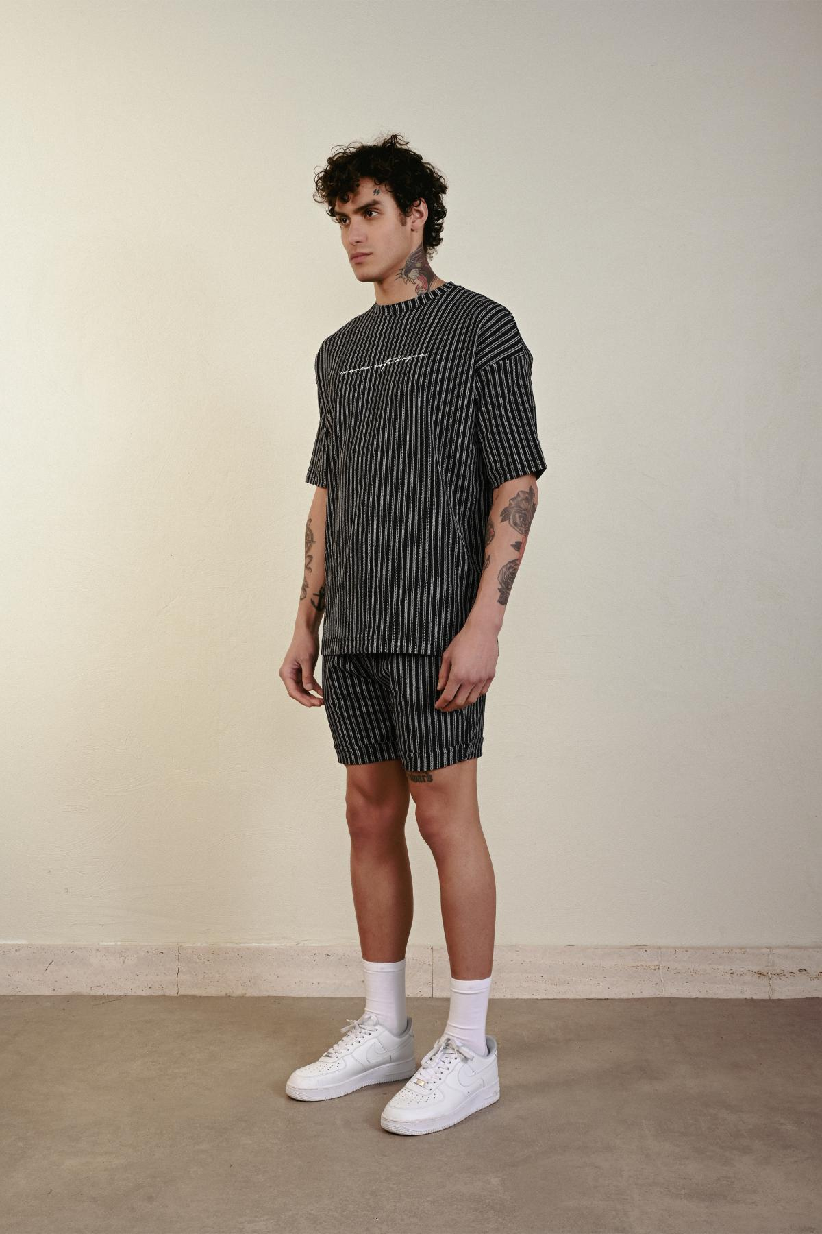 Wholesale Men Black T-shirt 721382