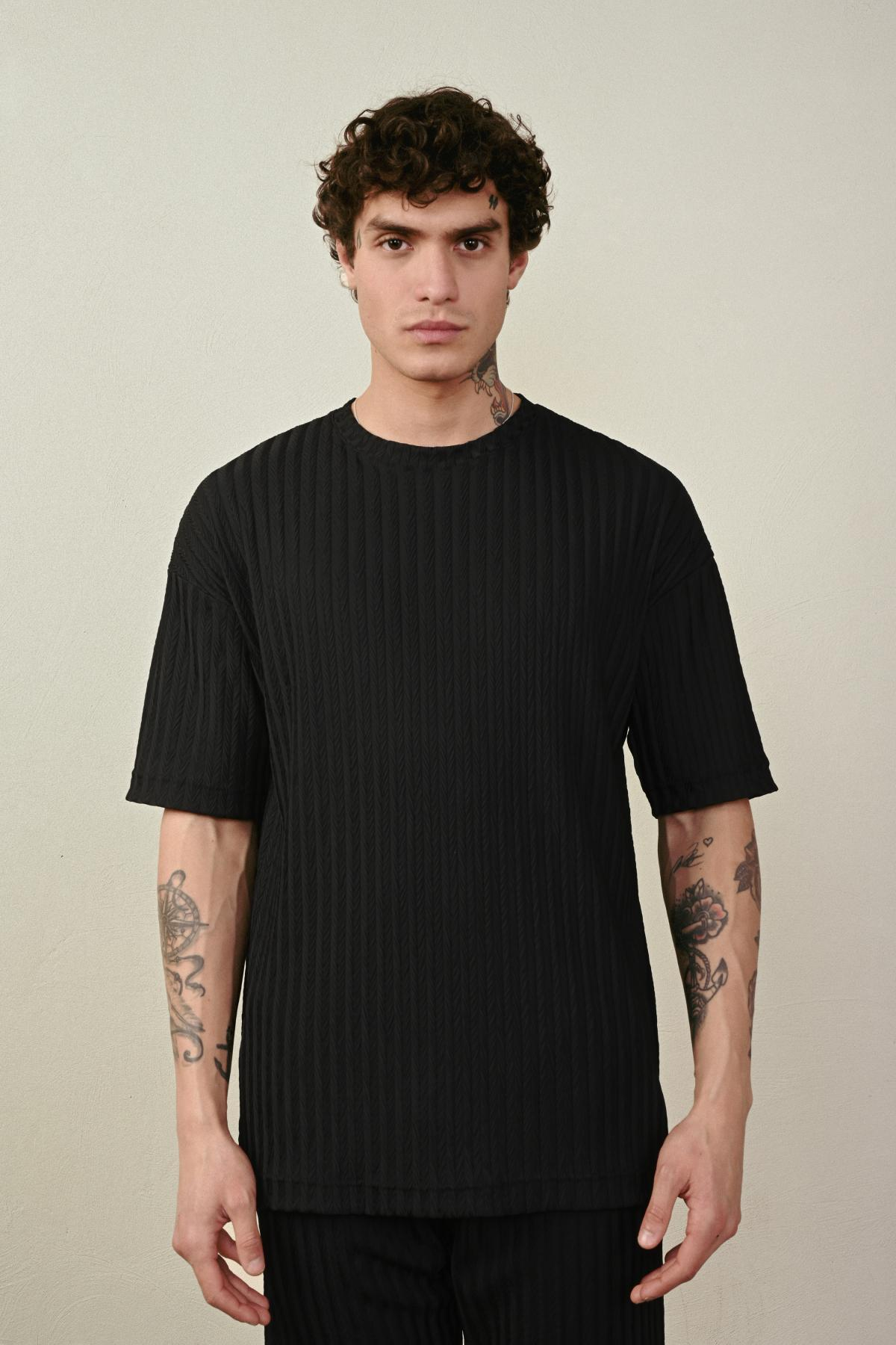 Wholesale Men Black T-shirt 721341