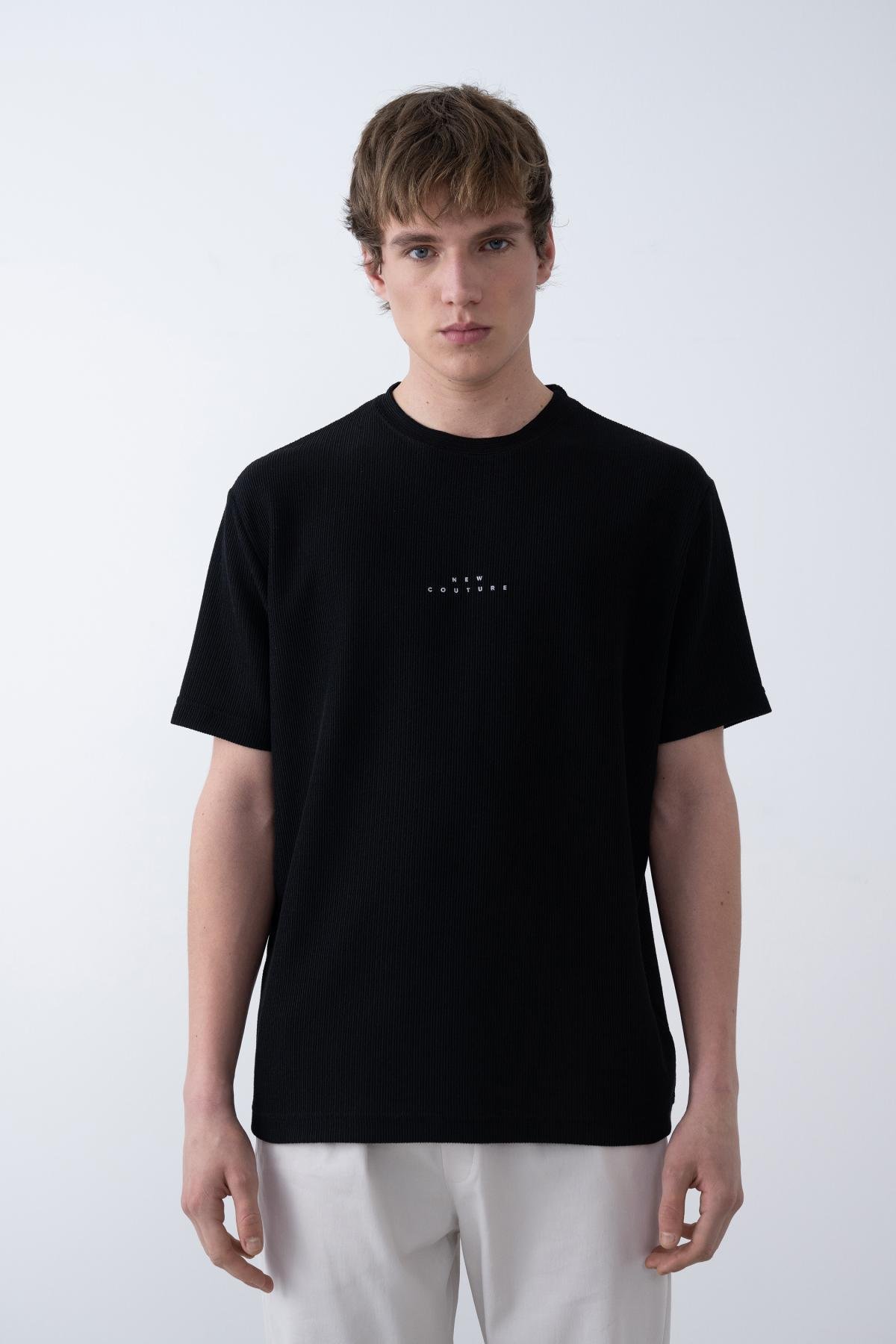 Wholesale Men Black T-shirt 723104