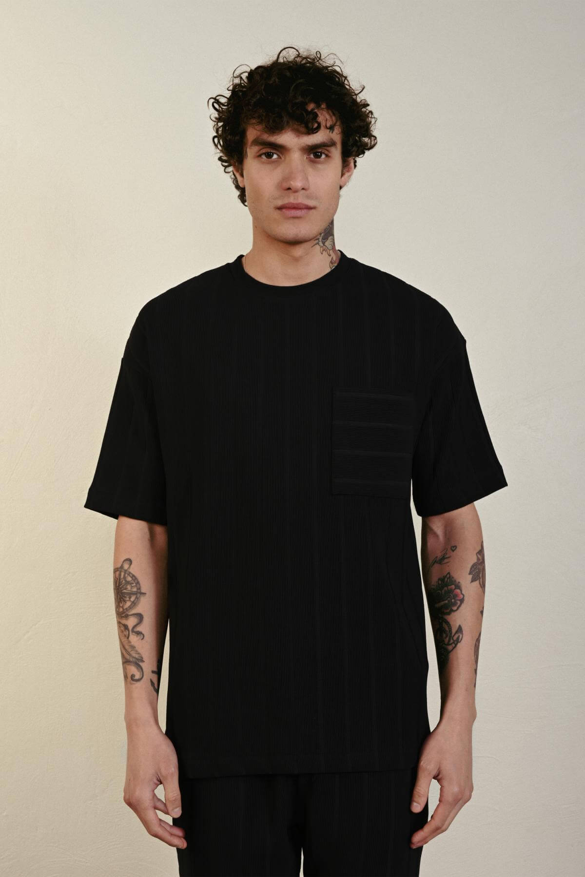 Wholesale Men Black T-shirt 721667