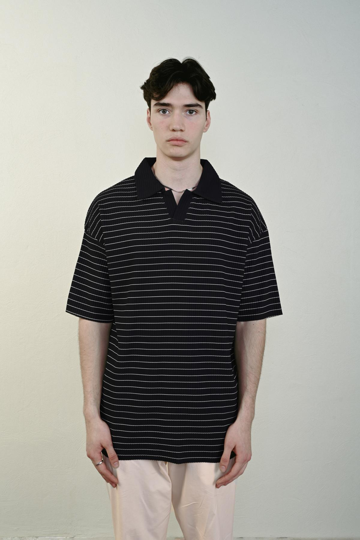 Wholesale Men Black T-shirt 721601