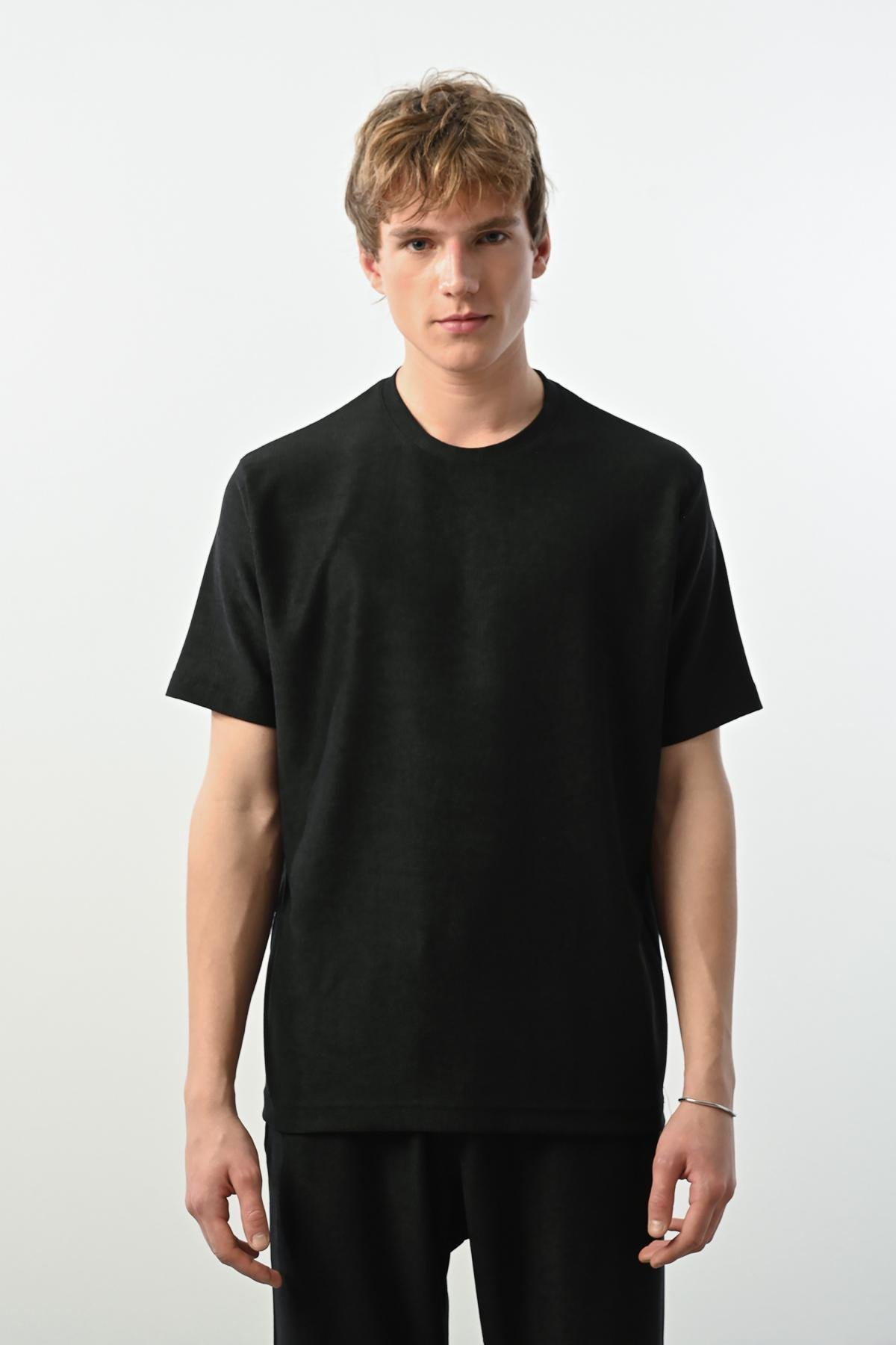 Wholesale Men Black T-shirt 721218