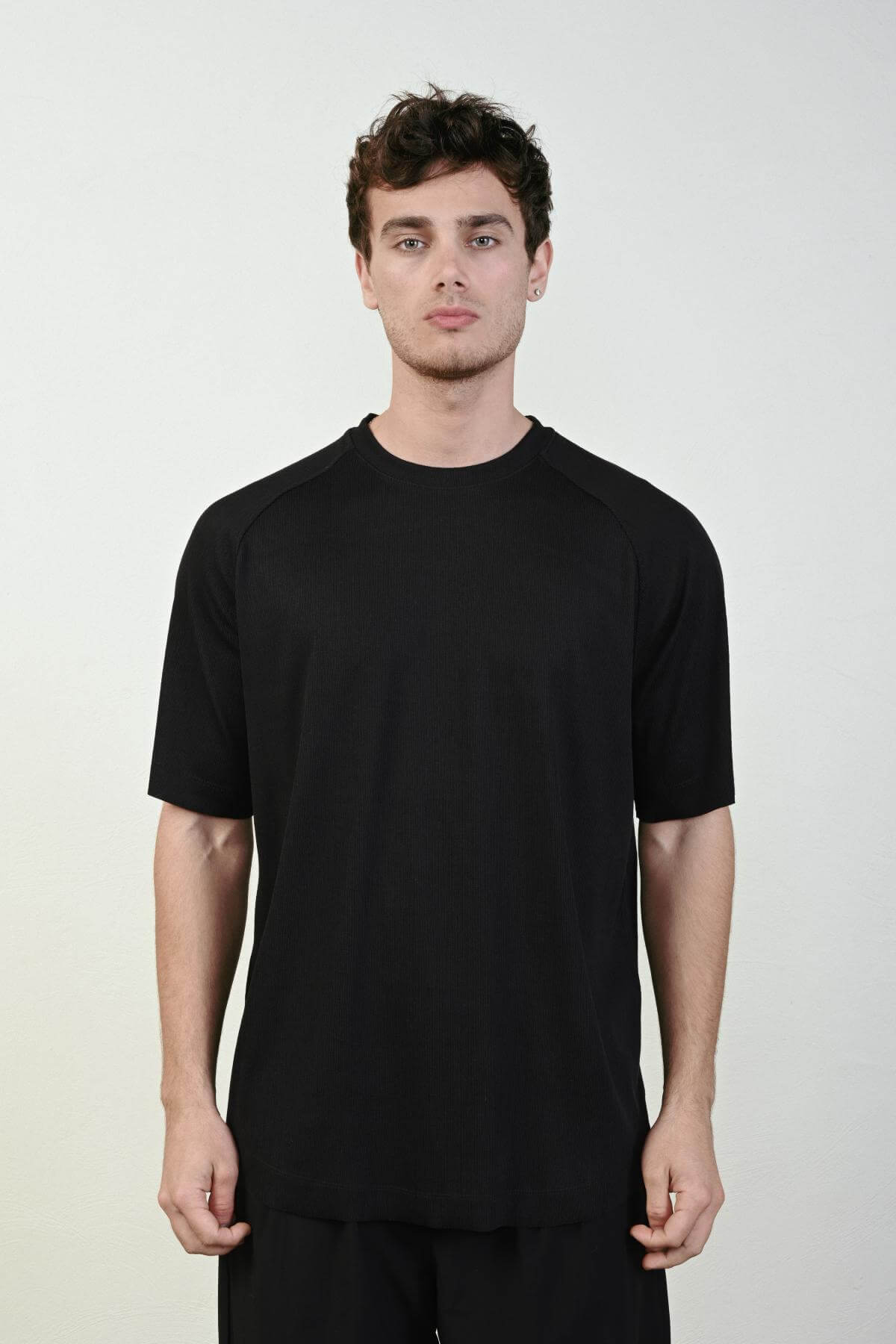 Wholesale Men Black T-shirt 721639