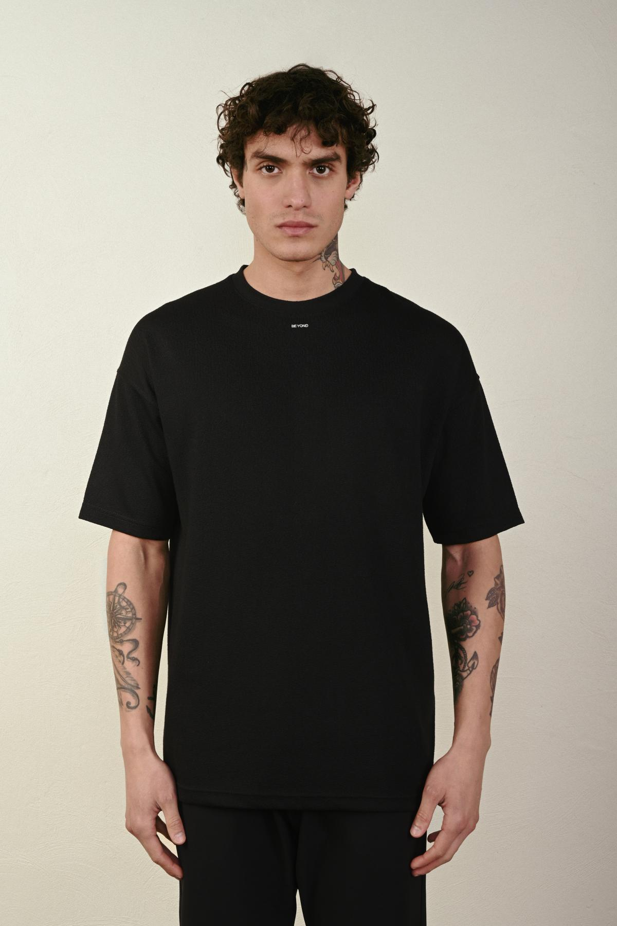 Wholesale Men Black T-shirt 721499