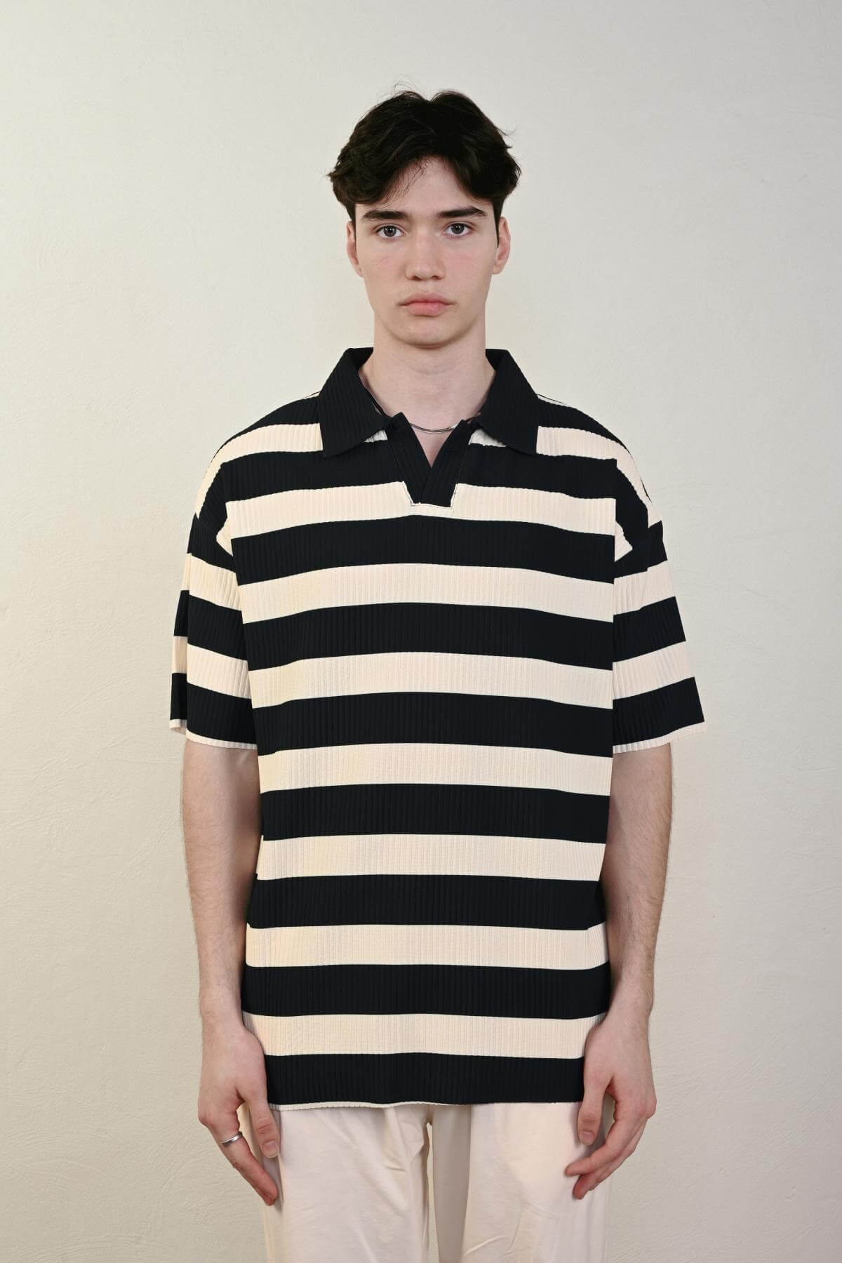 Wholesale Men Black T-shirt 721600
