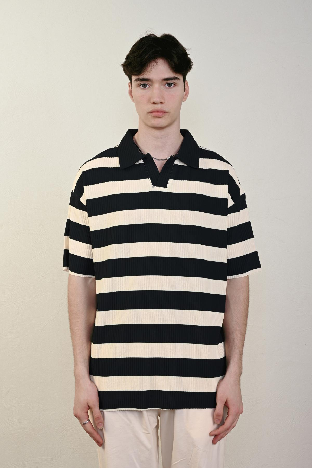 Wholesale Men Black T-shirt 721600