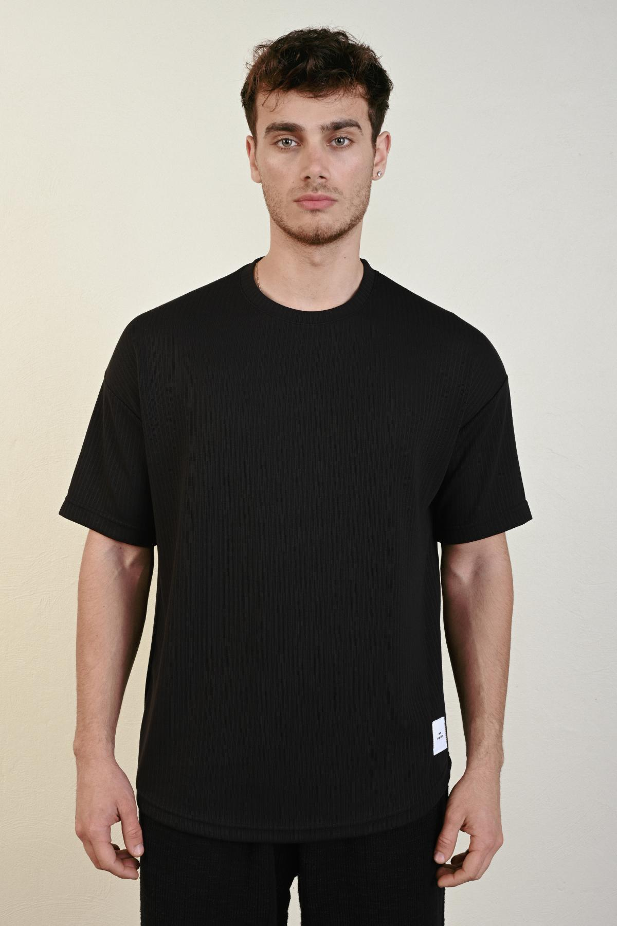 Wholesale Men Black T-shirt 721503