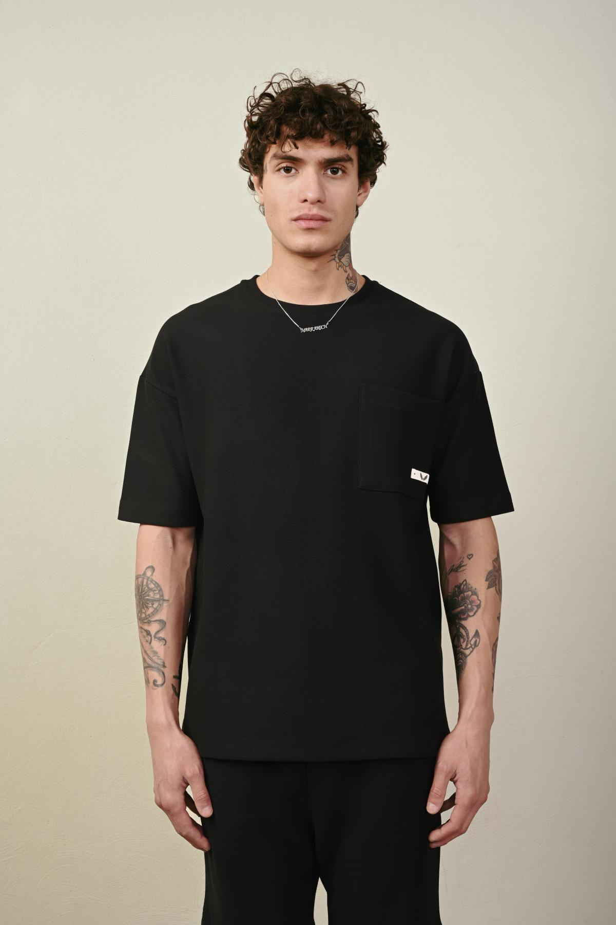 Wholesale Men Black T-shirt 721662