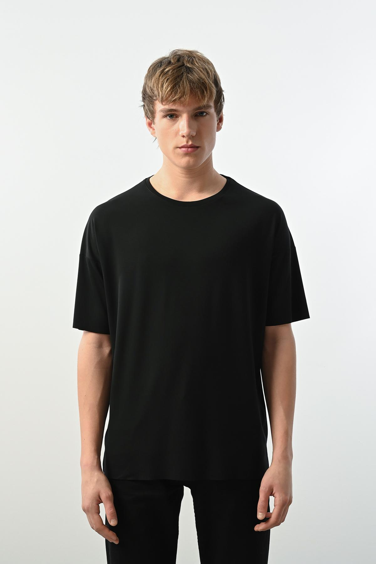 Wholesale Men Black T-shirt 721629