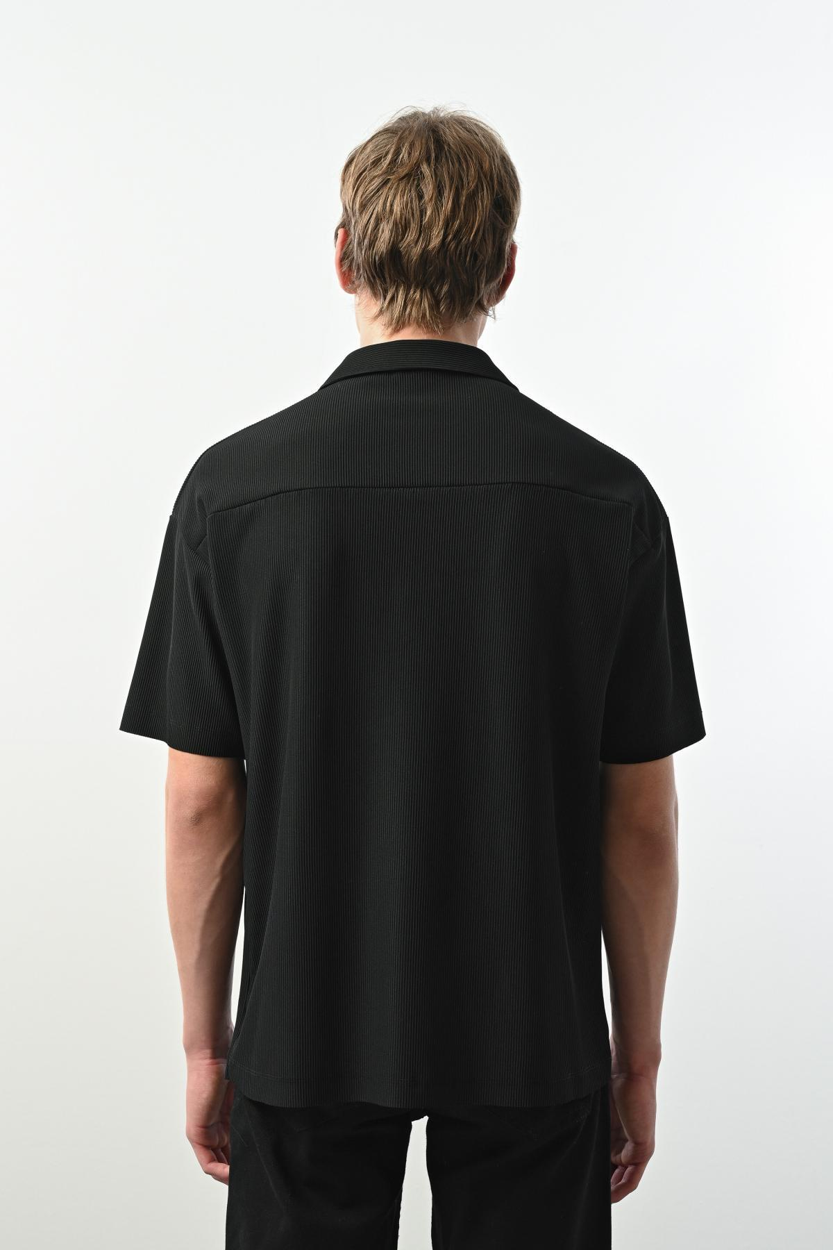 Wholesale Men Black T-shirt 721585