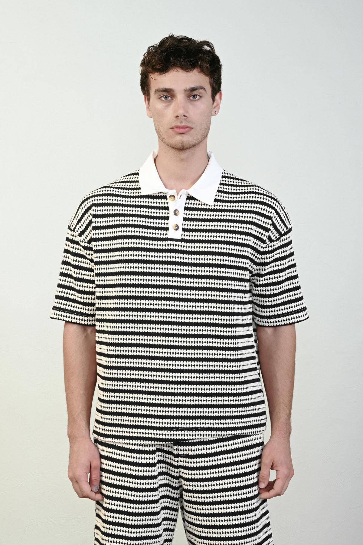 Wholesale Men Black T-shirt 721643