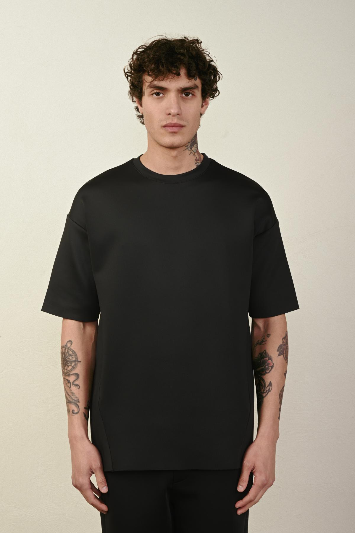Wholesale Men Black T-shirt 721432