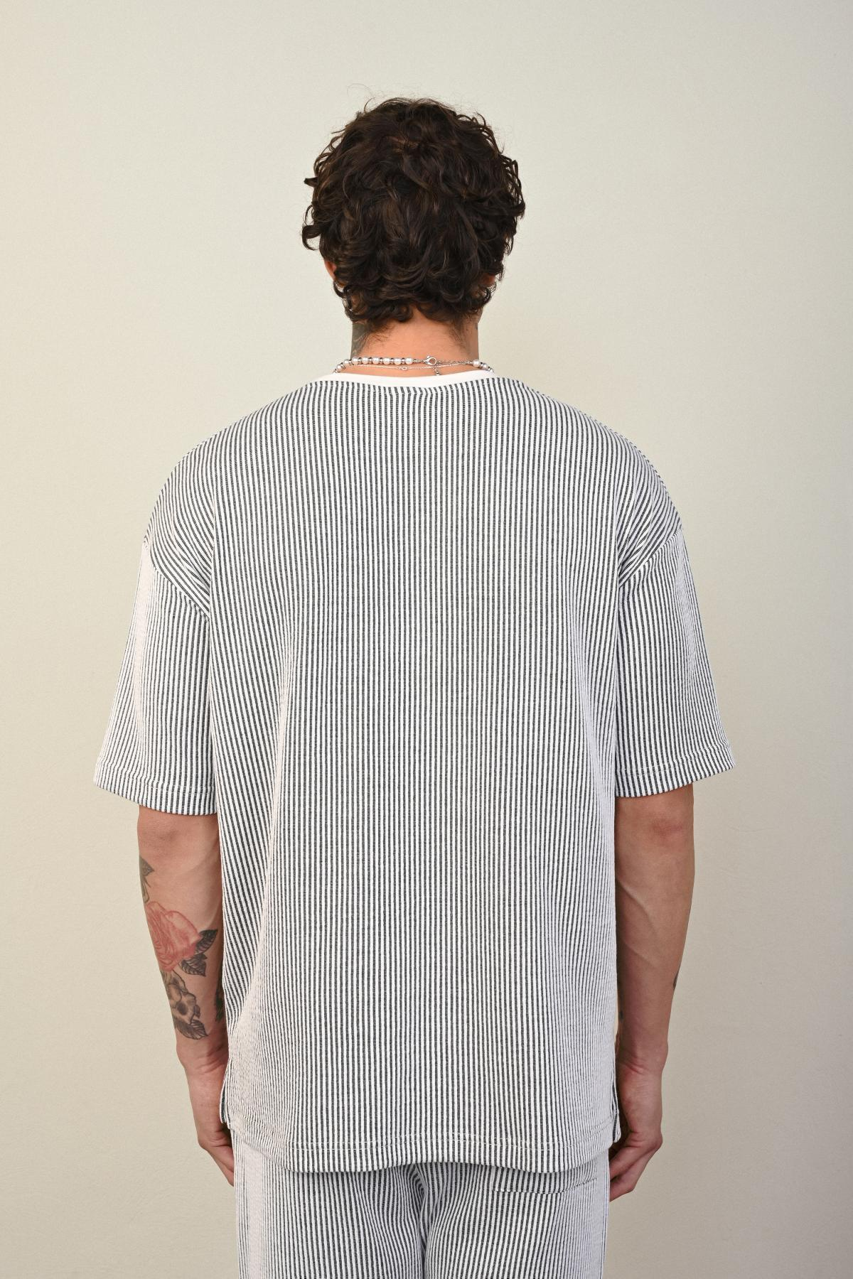 Wholesale Men Black T-shirt 721551