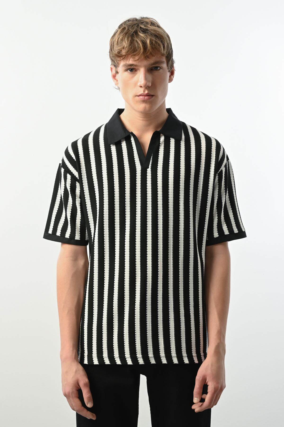 Wholesale Men Black T-shirt 721634