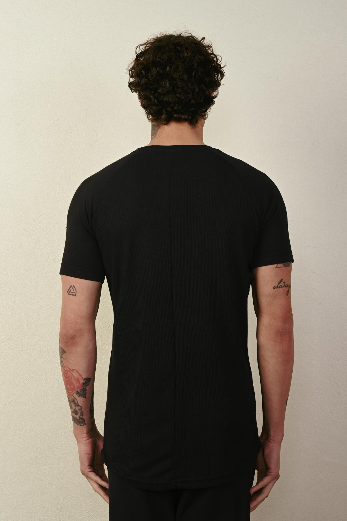 Wholesale Men Black T-shirt 721351