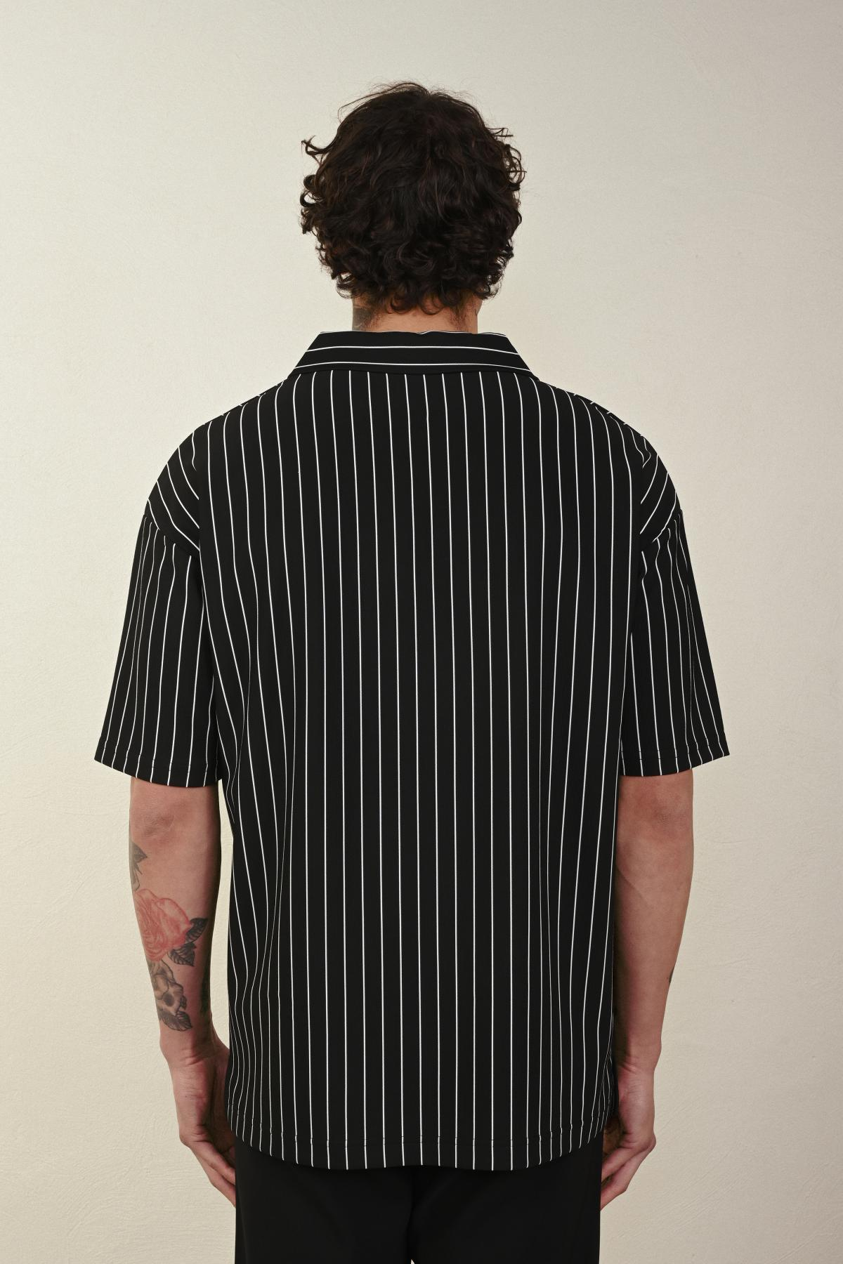 Wholesale Men Black T-shirt 721497
