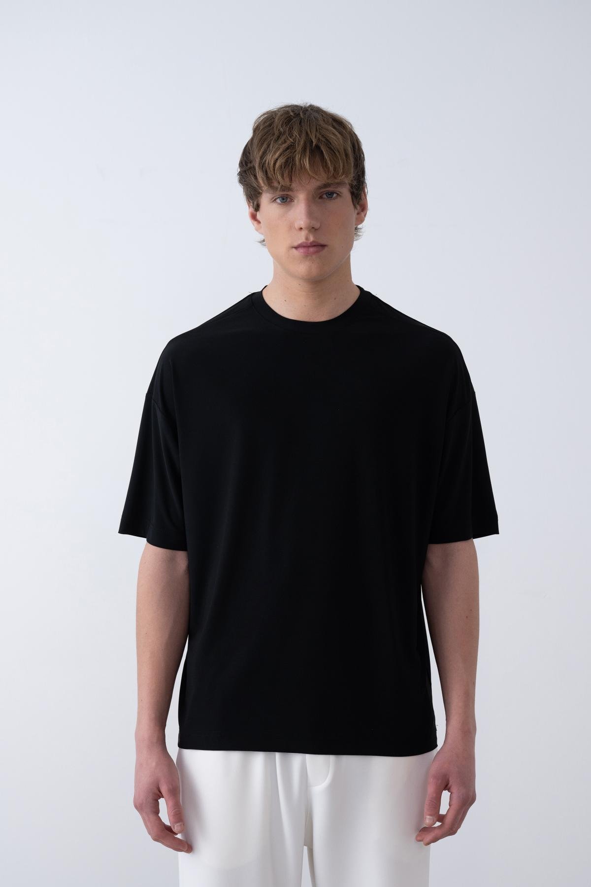 Wholesale Men Black T-shirt 721266