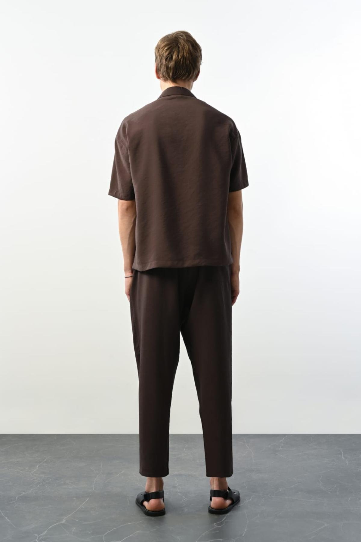 Wholesale Men Brown Pants 738602