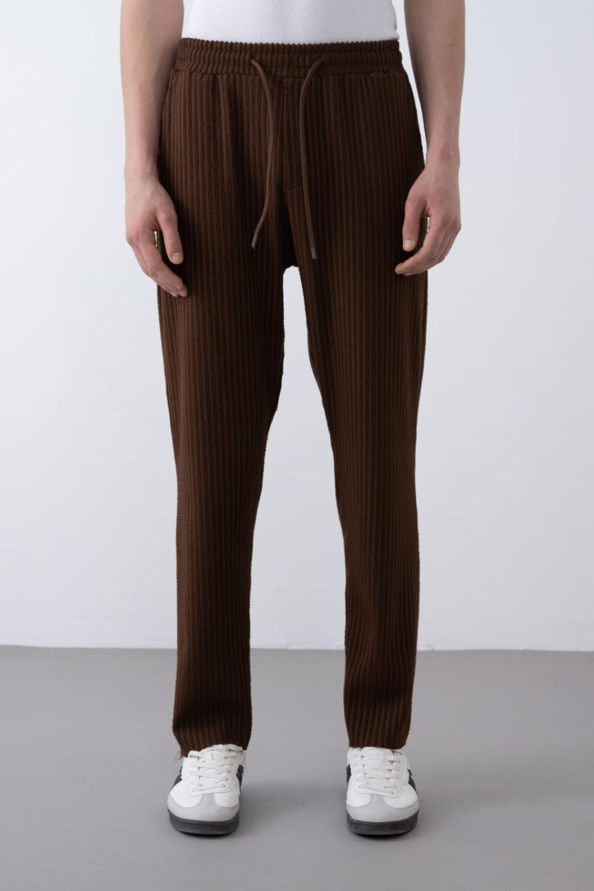 Wholesale Men Brown Pants 738701