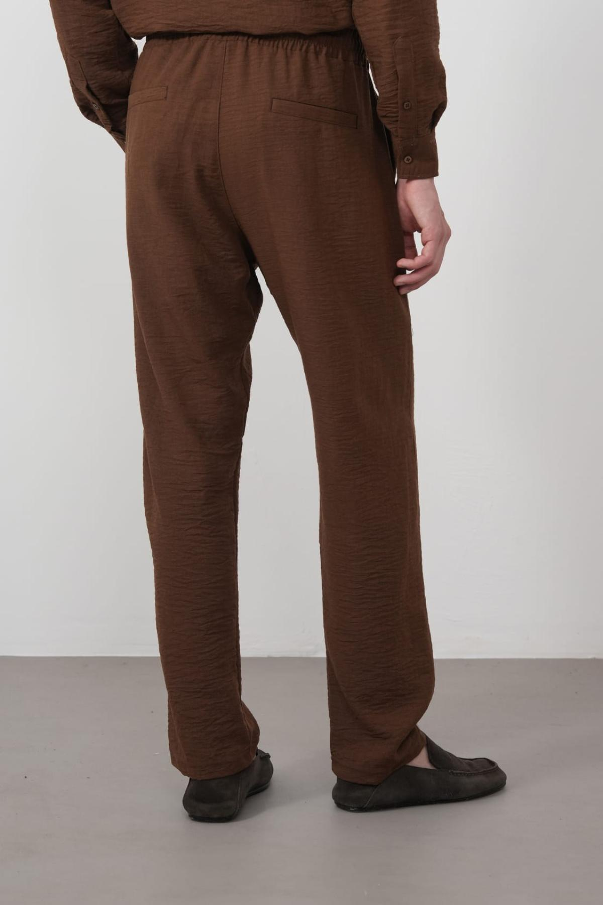 Wholesale Men Brown Pants 738710