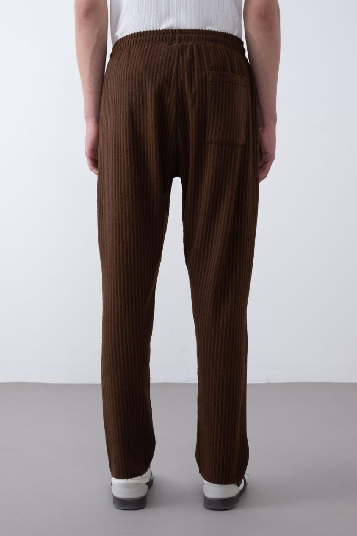 Wholesale Men Brown Pants 738701