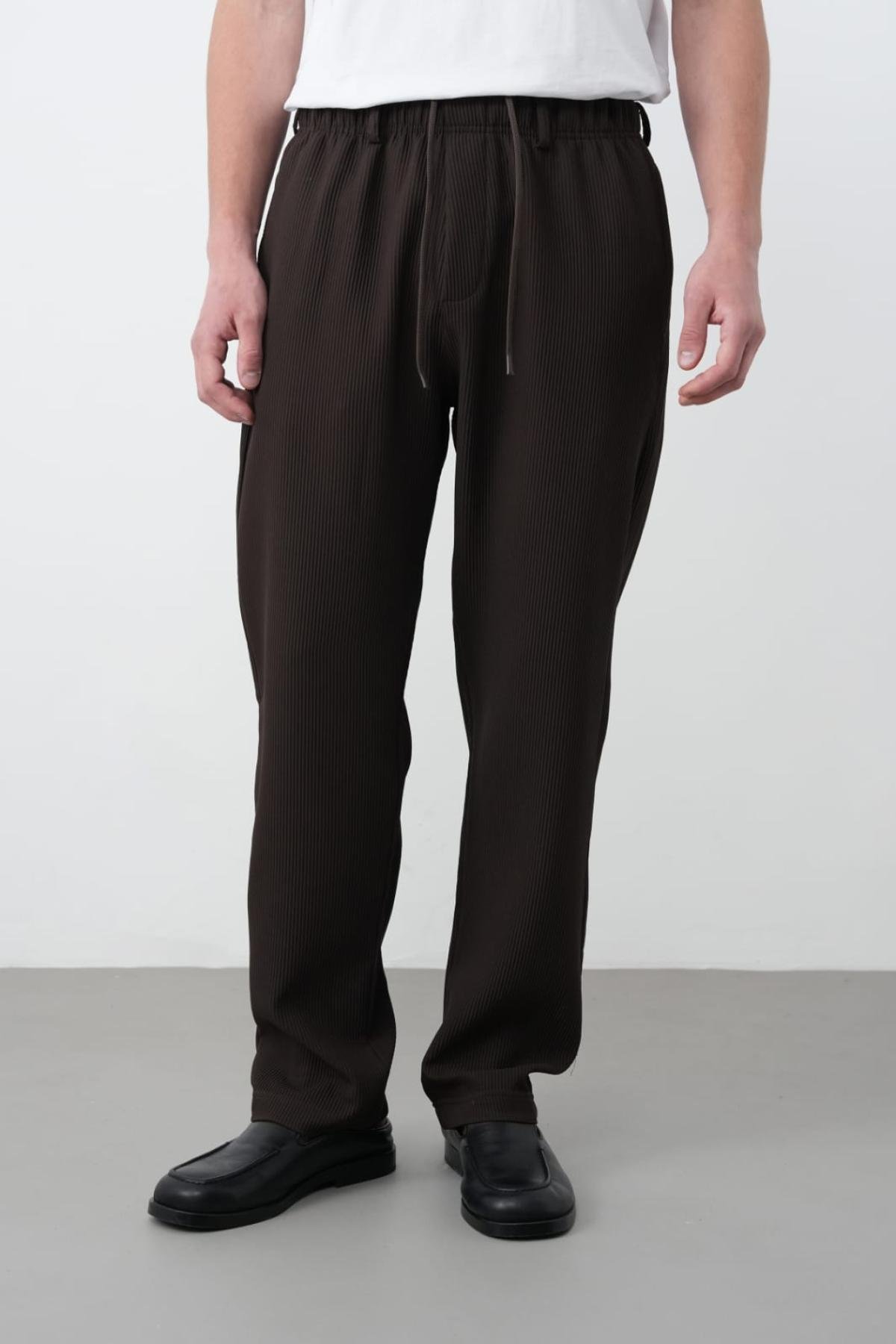 Wholesale Men Brown Pants 738279
